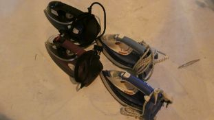 Lot to Contain 4 Assorted Steam Irons By Morphy Richards and Tefal RRP £45 - £85 Each (Customer