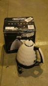 Boxed Delonghi Brilliante Cordless Jug Kettle RRP £50 (Customer Return)