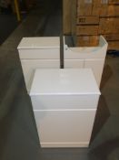 Lot to Contain 3 Assorted Items to Include Back to Wall Concealed Cistern Units in High Gloss