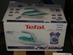 Boxed Tefal Free Move Air 2400 W Steam Iron RRP £45