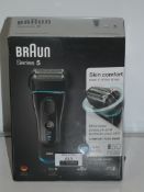 Boxed Braun Series 5 Wet and Dry Shaver RRP £95