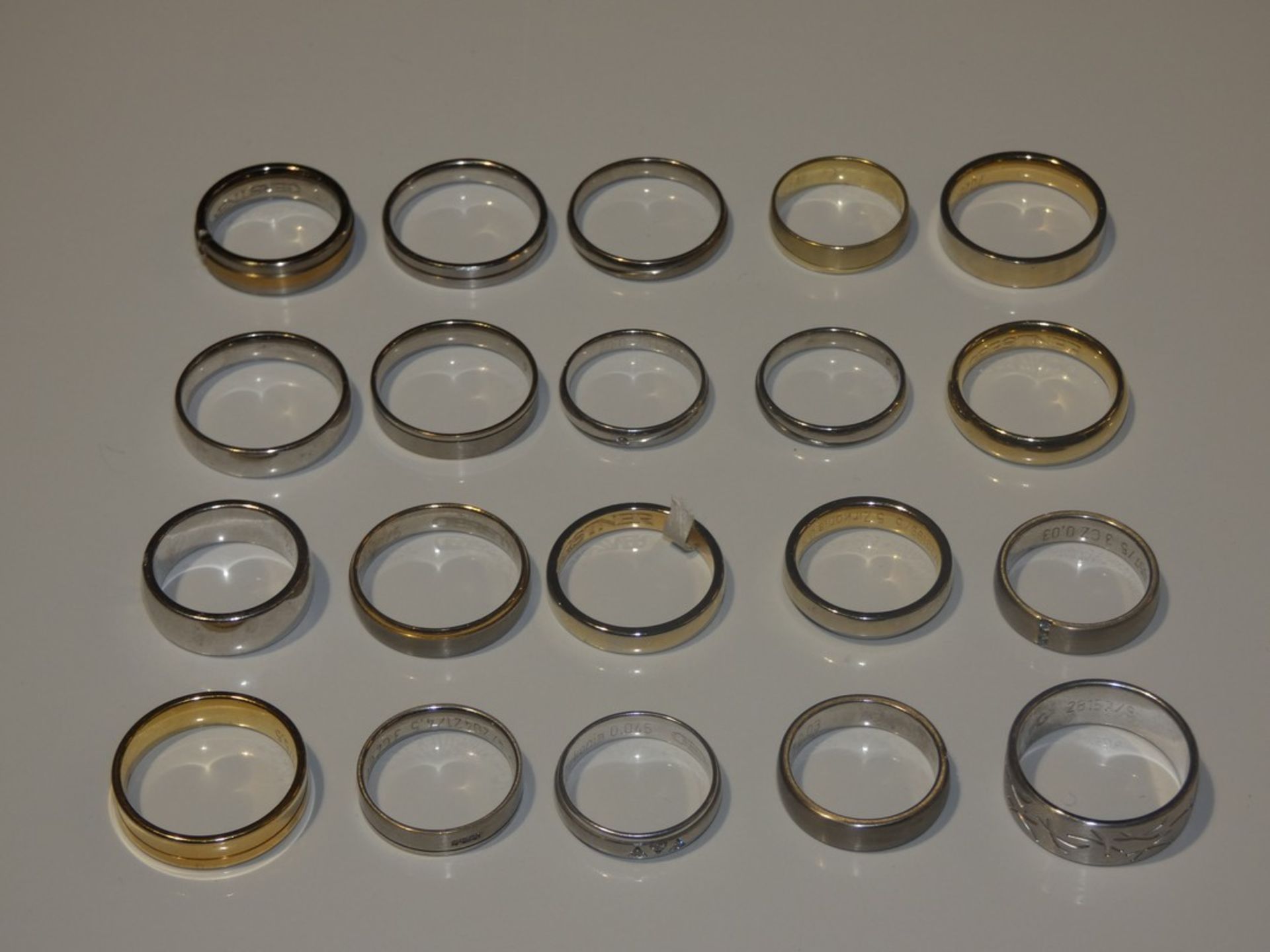 Lot to Contain 20 Gestner Style Desginer Shoe Piece Wedding Rings in Assorted Sizes and Styles