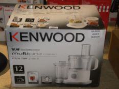 Boxed Kenwood FP220 2.1L Food Processor RRP £100