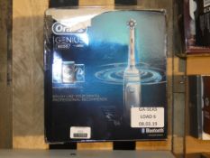 Boxed Oral B 8000 Series Electric Toothbrush RRP £180