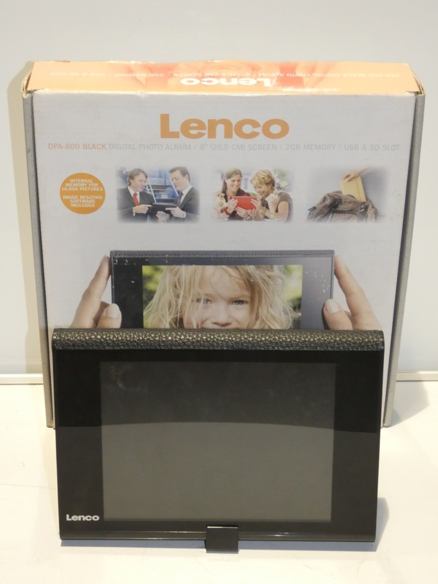Boxed Lenko Black 8 Inch Digital Photo Frame 2GB Memory USB and SD Card Slot RRP £60
