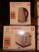 Lot to Contain 2 Assorted Boxed Morphy Richards Items To Include an Accents 2 Slice Toaster in