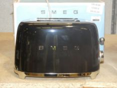 Boxed Smeg Gloss Black 2 Slice Toaster RRP £120