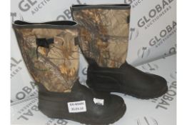 Brand New Pair of Size 11 Insulated Scent Free Gents Camoflage Waterproof Wellington Boots with