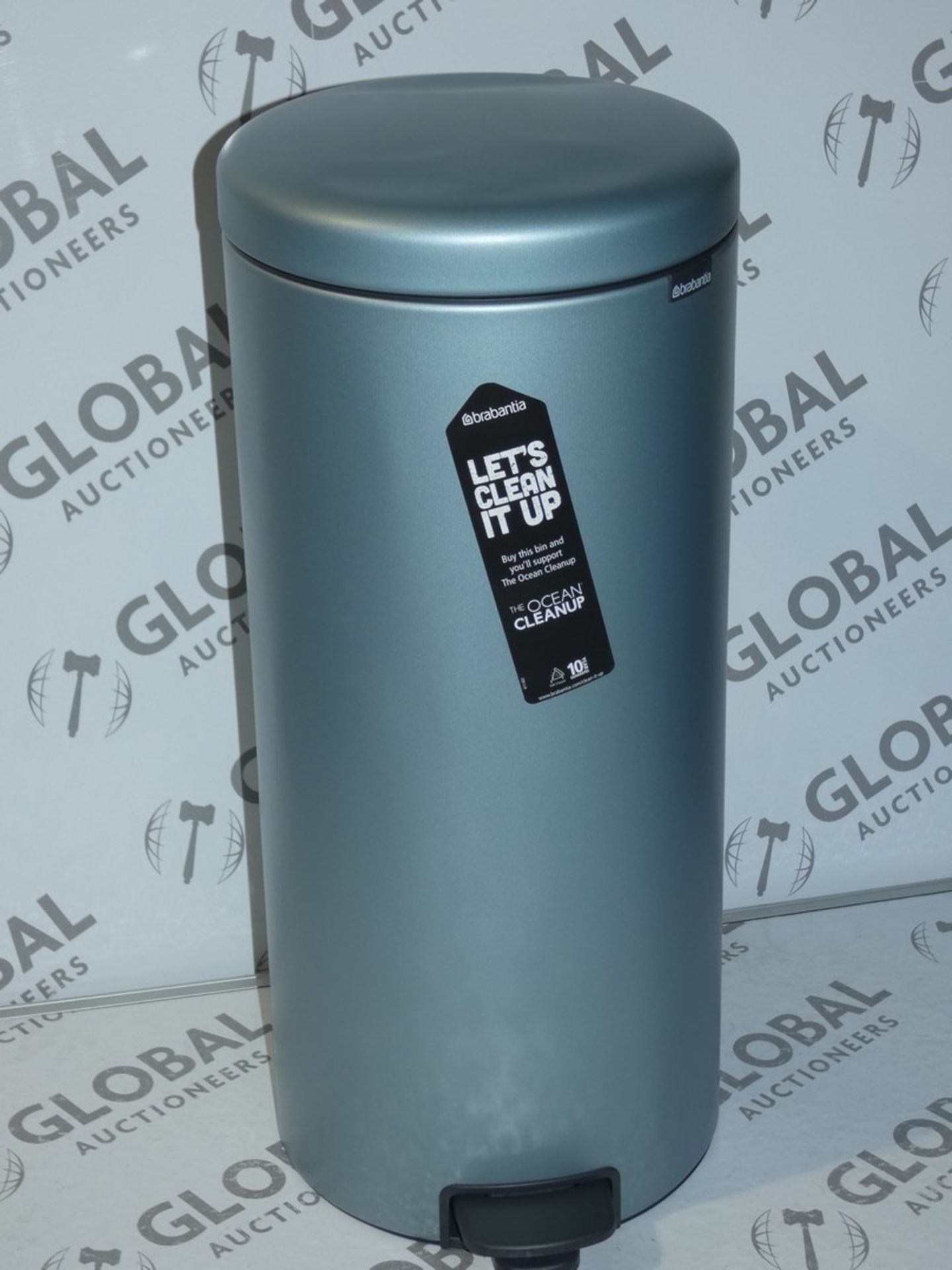 Boxed Icon 30L Step On Stainless Steel Bin (11301)(VPB1312)RRP £65