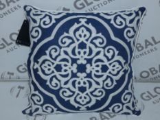 Lot to Contain 6 Arocco 45 x 45cm Cushions To Include Tags RRP £15 Each (9555)(13544143)