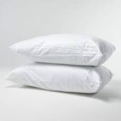 Bagged Set of 2 Super Jumbo Pillows RRP £15 (8771)(HELS8757)