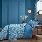Bagged V and A Alyssum Single Duvet Cover in Blue to Include Pillowcases RRP £75 (77713)(UBCV1016)