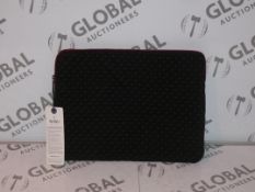 Lot to Contain 2 Brand New Wiwu Protective Cushioned Smart Laptop Sleeves