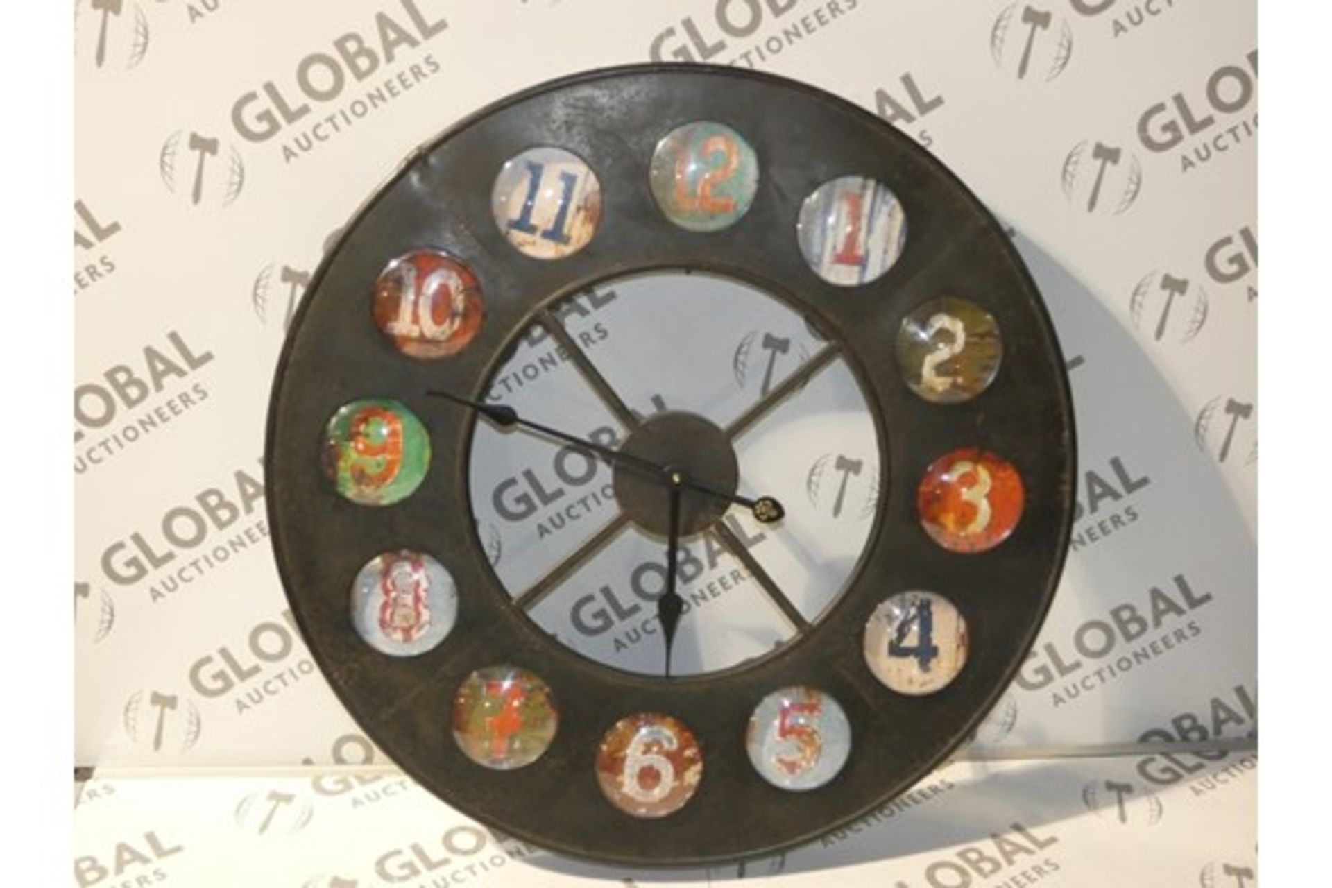 Boxed 70cm Circular Care Design Wall Clock Vintage (11301)(ERAK1233) RRP £160