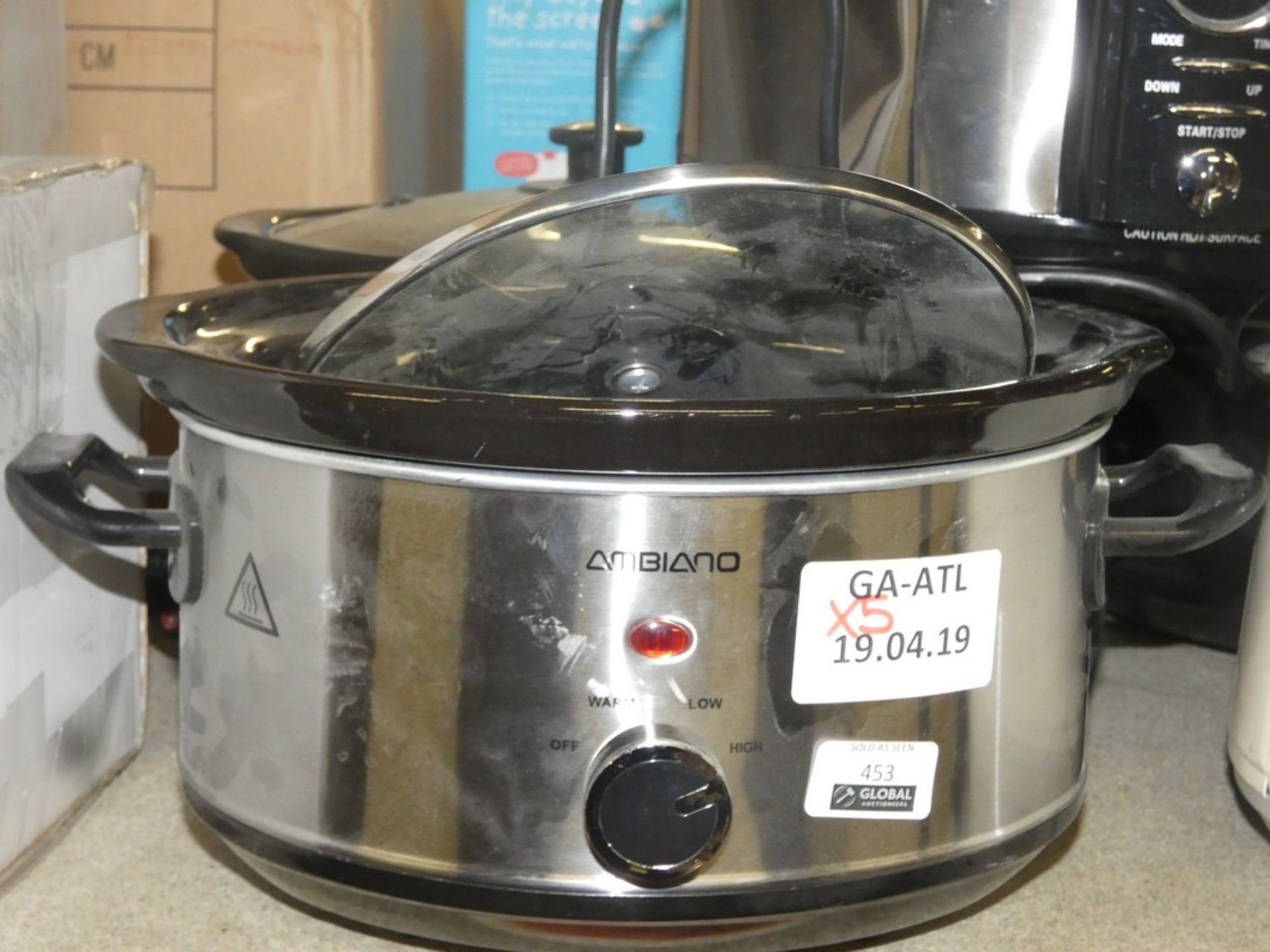 Lot to Contain 5 Assorted Slow Cookers to Include Morphy Richards x 2 and Ambiano x 3