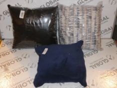Lot to Contain 4 Designer Cushions to Include a Micro Fleece in Navy 45 x 45cm, Designer Glitter