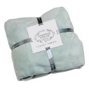 Lot to Contain 2 Parisian Sophisticated Indulgence Luxury Blue Throws Combined RRP £50 (HV699713)(