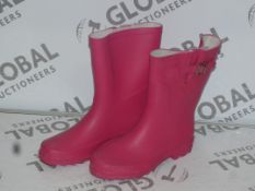 Brand New Pair of Size EU35 Oufan Bright Pink Ladies 100% Waterproof Wellingtons with Welded Seams