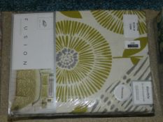Assorted Items to Include a Fusion Kingsize Quilt Cover Set in Grey and a Ada Green Double Fusion