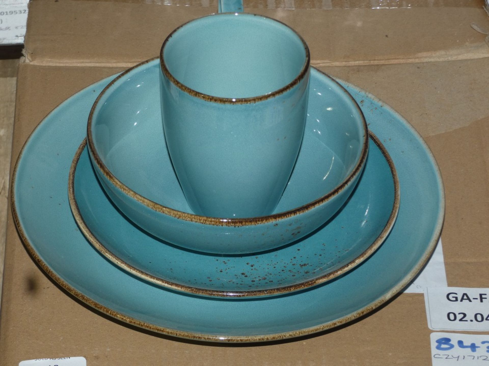 Boxed 4 Piece Replacement Dinner Set to Include 1 Cup, 1 Saucer, 1 Dinner Plate and 1 Bowl RRP £