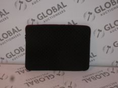 Lot to Contain 6 Brand New Wiwu Padded Laptop Sleeves and Tablet Sleeves Combined RRP £120