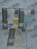 Lot to Contain 3 Dream Scene Bedding Sets to Include a Kingsize Duck Egg, Kingsize Vintage Birds and