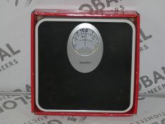 Lot to Contain 4 Boxed and Unboxed Assorted Weighing Scales