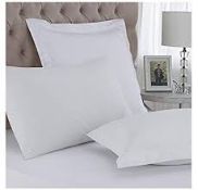 Lot to Contain 3 Assorted Items to Include a Emporer Collection 400 Thread Count Cotton Satin