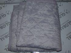 Purple and White Kingsize Quilted Designer Bedspread RRP £80 (11008)