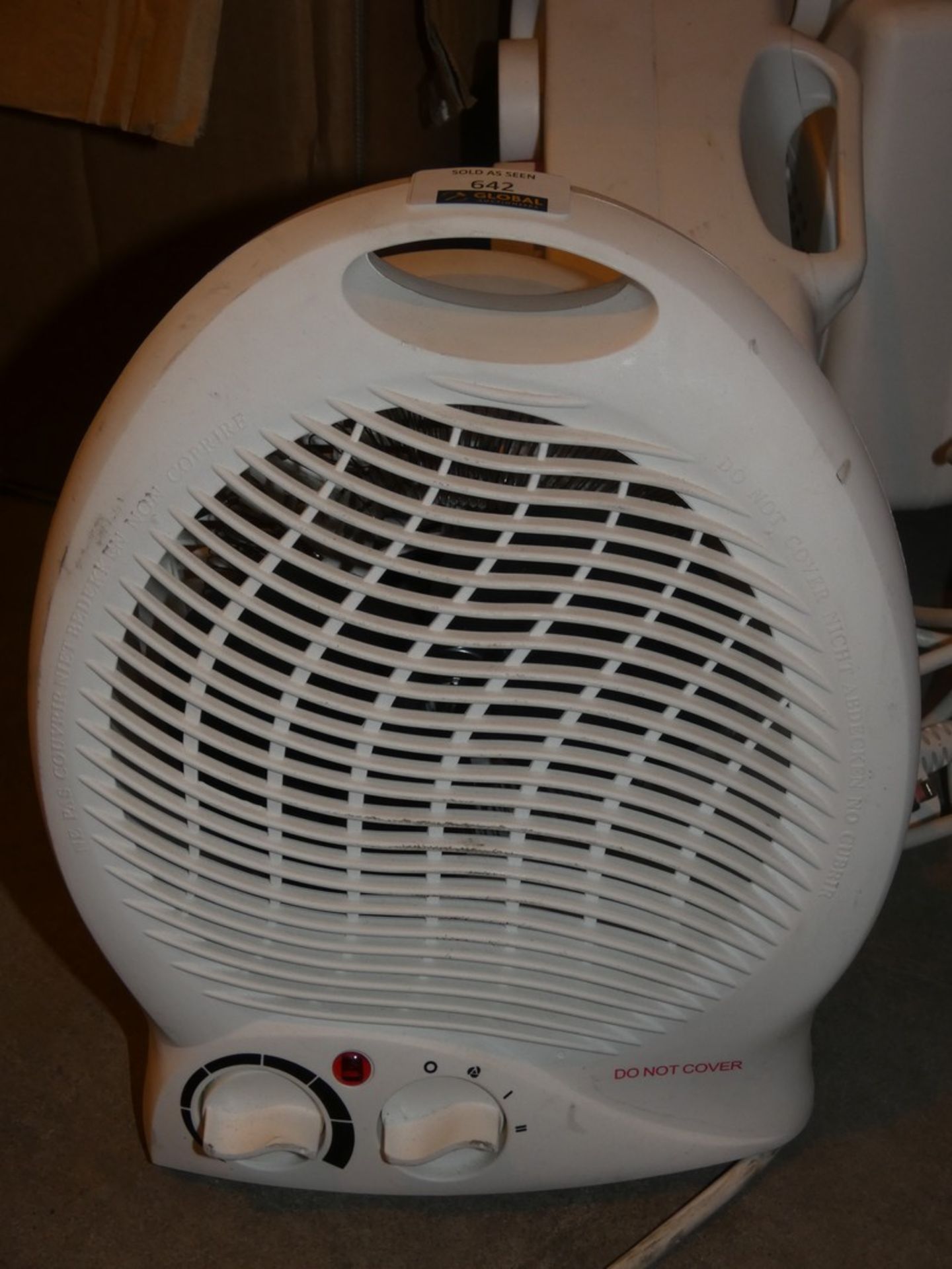 Lot to Contain 5 Mini Assorted Heaters in White