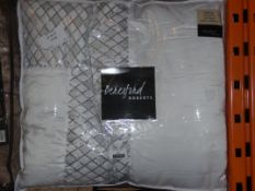 Beresford Roberts White and Silver Darcy Collection 200 x 200cm Bedspread RRP £40 (15112567)(11238)