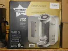 Boxed Tommee Tippee Closer to Nature Quick and Easy Perfect Preparation Bottle Warming Station