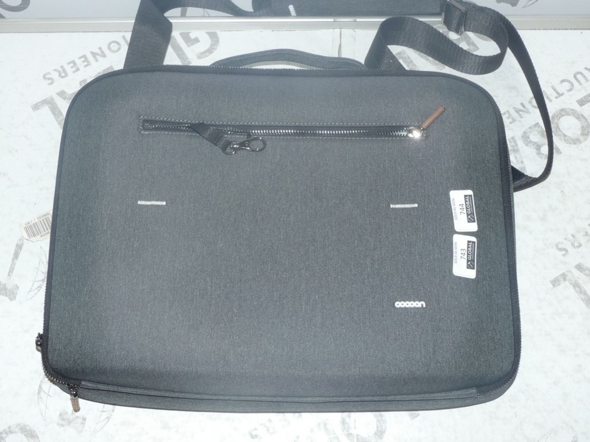 Brand New Cacoon 15inch Protective Laptop Bag In Graphite Grey With A RRP £70