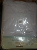 Lot to Contain 5 Assorted Items to Include Egyptian Cotton Deep Fitted Sheets, Polycotton