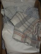 Lot to Contain 3 Assorted Bedding Items to Include