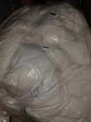 13.5Tog King-size Duck Feather and Down Duvet RRP£60 (RET0015165)(Viewing or Appraisals Highly