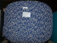 John Lewis and Partners Blue and White Knitted Pouffe RRP£60 (1969738)(Viewing or Appraisals