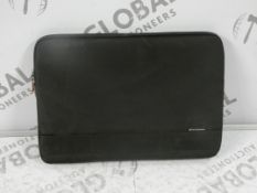 Lot To Contain 5 Brand New Brent Haven Pro Style SL Black Protective Mac Book Sleeves and Laptop