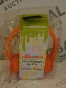 Lot To Contain 10 Nickelodeon Headphones Combined RRP £100