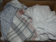 Lot To Contain 3 Assorted Items To Include John Lewis And Partners 200 Thread Count Duvet Covers Dot