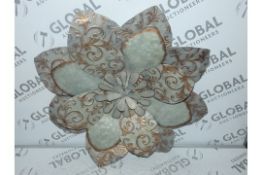 Decorative Floral Wall Art Piece Sculpture RRP £50 (Viewing And Appraisals Highly Recommended)