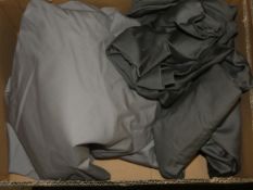 Lot To Contain 2 Assorted Bed Sets Combined RRP £90 (ret00418579)(ret00016002)(Viewing And