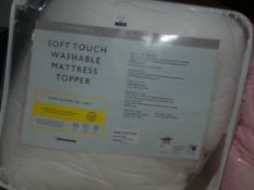 Synthetic Soft Touch Washable Mattress Topper RRP £110 (2131358)(Viewing and Appraisals Highly