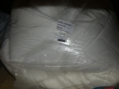 Specialist Synthetic Duvet RRP £100 (ret00151681)(Viewing and Appraisals Highly Recommended)