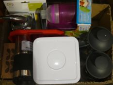 Lot to Contain 8 Assorted Items To Include The Microwave Base and Crisper The OXO Good Grips Pop