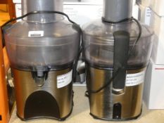 Lot to Contain 2 Unboxed Juice Extractors With 1L Measuring Jug and Citrus Juicer RRP £70 (