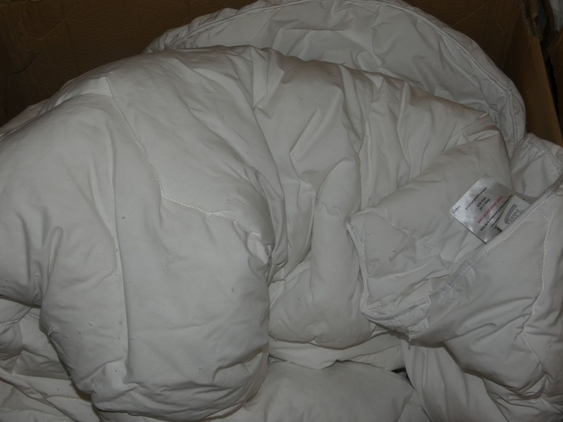 1 Boxed Proactive 10.5 Tog Snuggle Down Duvet Kingsize RRP £130 (RET00201015) (Viewings And