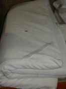 Memory Foam 90x190cm Single Mattress Topper RRP£100.0 (Viewings And Appraisals Highly Recommended)