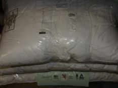 Assorted Specialist Synthetic And Active Anti Allergy Pillows RRP £20 Each (2301115) (2301129) (