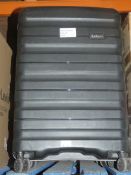 Assorted Antler Hard Shell 360 Spinner Suitcases RRP £155 Each (RET00150979) (1974403) (Viewings And